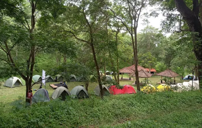 fasilitas Kiarapayung Camp