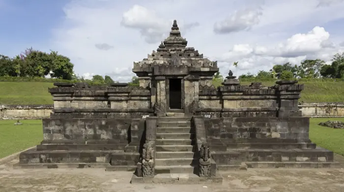 Mengenal Candi Sambisari