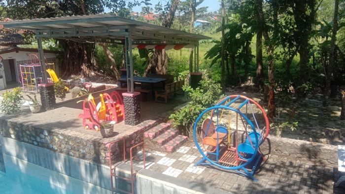 Playground di Watu Lumpang