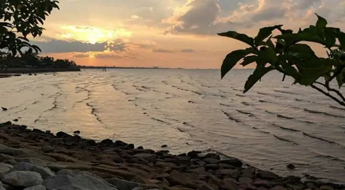 Spot Foto Terbaik Pantai Koneng