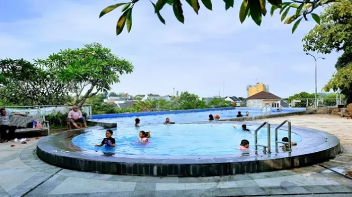 Kolam Renang Bukit Elang Residence