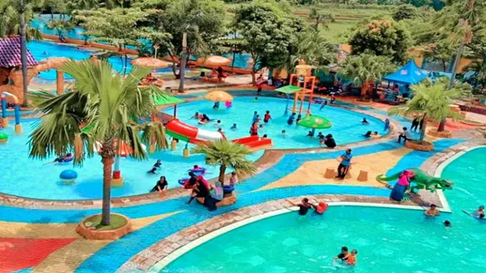 Kolam Renang Waterboom Jatirasa