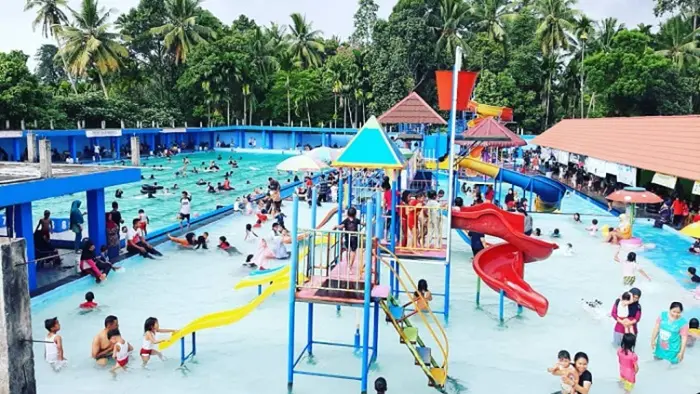 Fasilitas di Kolam Renang Alba Resort