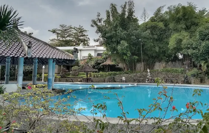 Kolam Renang Kenanga Garden