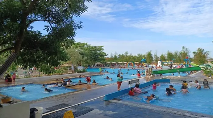 Sentosa Swimming Pool